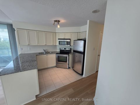Photo 6 at 302 - 228 Queens Quay W, Waterfront Communities C1, Toronto