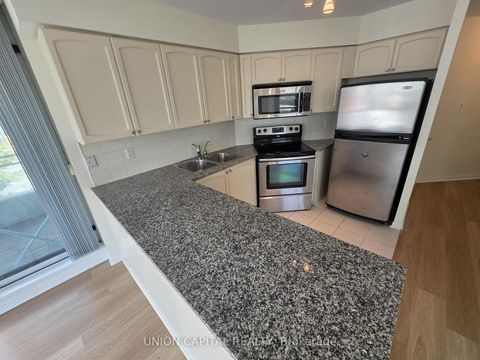 Photo 7 at 302 - 228 Queens Quay W, Waterfront Communities C1, Toronto