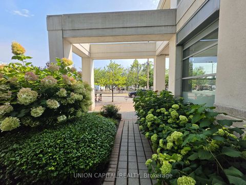 Photo 25 at 302 - 228 Queens Quay W, Waterfront Communities C1, Toronto
