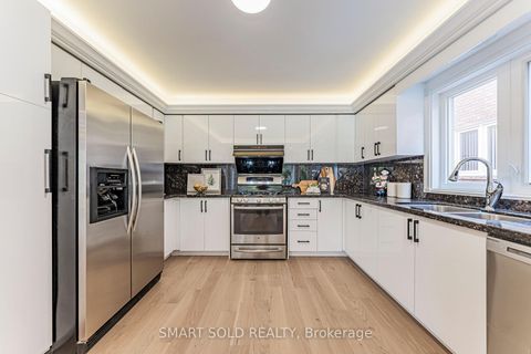 Photo 11 at 103 Elmwood Avenue, Harding, Richmond Hill