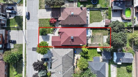 Photo 35 at 103 Elmwood Avenue, Harding, Richmond Hill