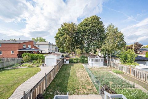 Photo 42 at 103 Elmwood Avenue, Harding, Richmond Hill