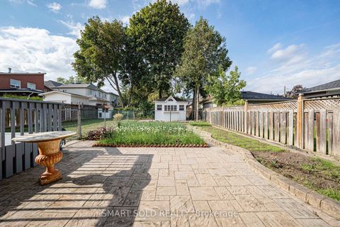 Photo 43 at 103 Elmwood Avenue, Harding, Richmond Hill