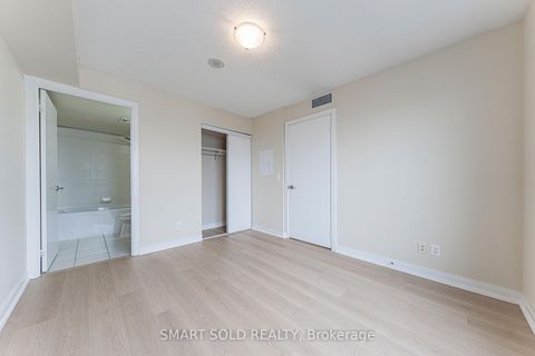 Photo 14 at 1621 - 181 Village Green Square, Agincourt North, Toronto