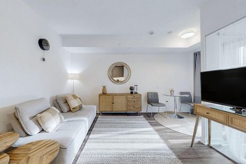Photo 3 at 518 - 250 Lawrence Avenue W, Lawrence Park North, Toronto
