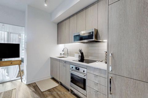 Photo 8 at 518 - 250 Lawrence Avenue W, Lawrence Park North, Toronto
