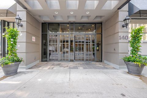 Photo 1 at -12 - 140 Simcoe Road, Waterfront Communities C1, Toronto