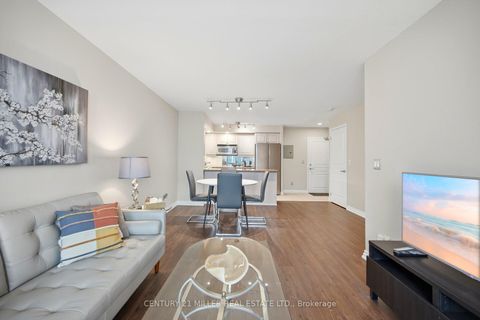 Photo 17 at -12 - 140 Simcoe Road, Waterfront Communities C1, Toronto
