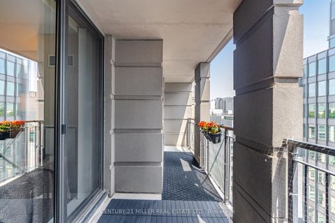 Photo 25 at -12 - 140 Simcoe Road, Waterfront Communities C1, Toronto
