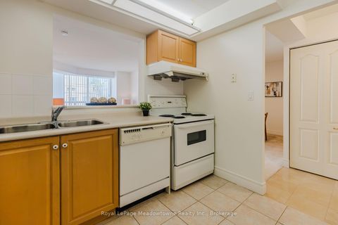 Photo 14 at 1016 - 5418 Yonge Street, Willowdale West, Toronto