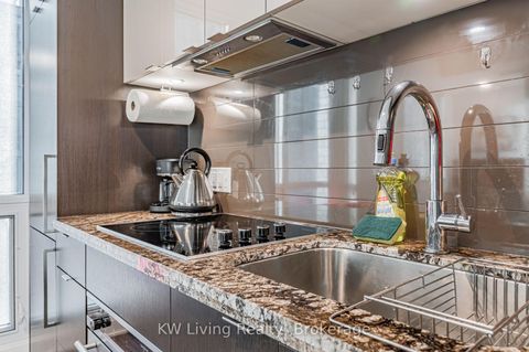 Photo 2 at 520 - 115 Blue Jays Way, Waterfront Communities C1, Toronto