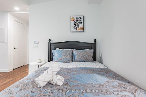 Photo 11 at 520 - 115 Blue Jays Way, Waterfront Communities C1, Toronto