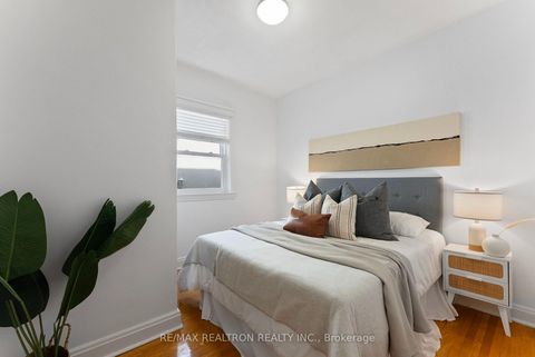 Photo 17 at 41 Ashbury Avenue, Oakwood Village, Toronto