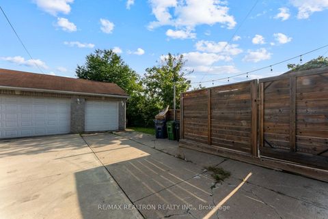 Photo 36 at 41 Ashbury Avenue, Oakwood Village, Toronto