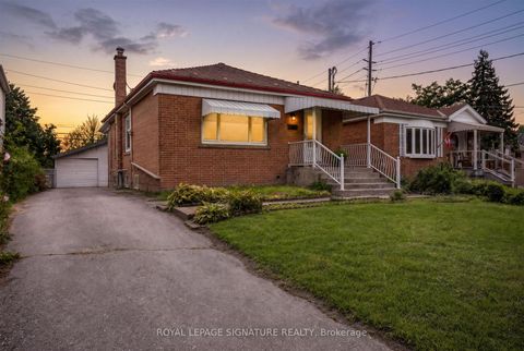 Photo 1 at 3 Century Drive, Kennedy Park, Toronto
