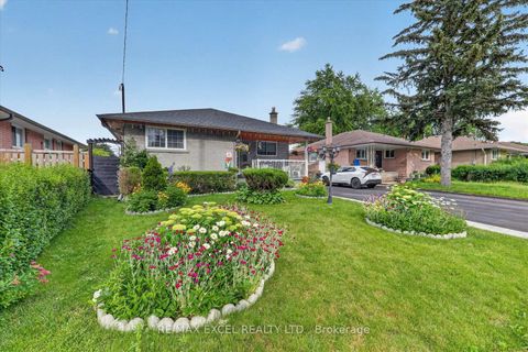 Photo 1 at 62 Sundance Crescent, Woburn, Toronto