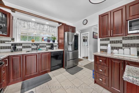 Photo 5 at 62 Sundance Crescent, Woburn, Toronto