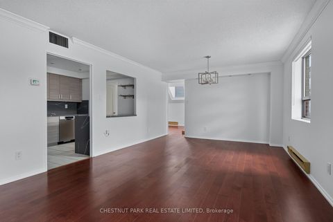 Photo 4 at 604 - 19 Dundonald Street, Yonge Corridor, Toronto