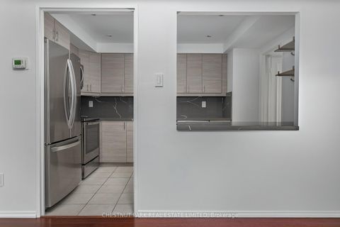 Photo 7 at 604 - 19 Dundonald Street, Yonge Corridor, Toronto