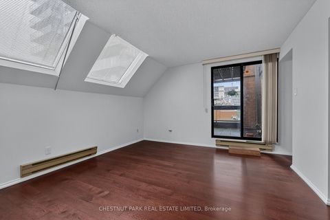 Photo 13 at 604 - 19 Dundonald Street, Yonge Corridor, Toronto