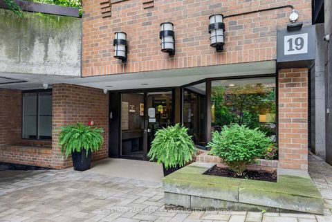 Photo 30 at 604 - 19 Dundonald Street, Yonge Corridor, Toronto