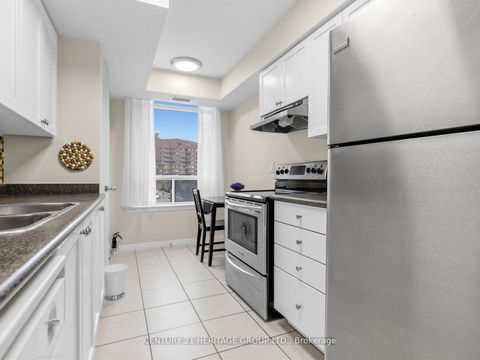 Photo 11 at 815 - 155 Beecroft Road, Westgate, Toronto