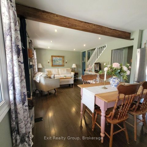 Photo 8 at 100 Arlington Avenue, O'Neill, Oshawa