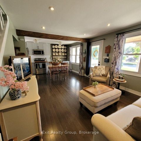 Photo 9 at 100 Arlington Avenue, O'Neill, Oshawa