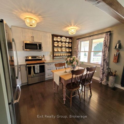 Photo 13 at 100 Arlington Avenue, O'Neill, Oshawa