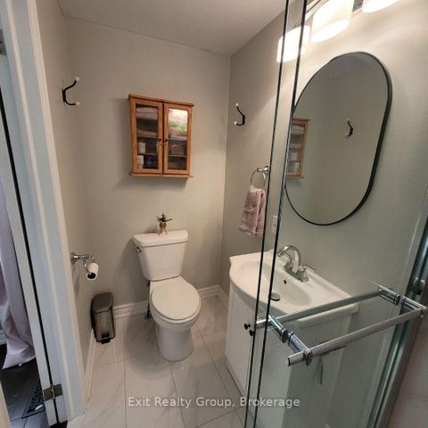 Photo 23 at 100 Arlington Avenue, O'Neill, Oshawa