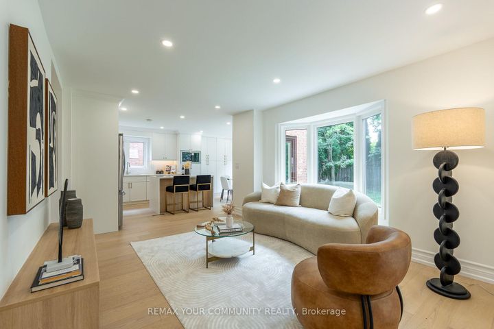 Photo 2 at 27 Houseman Crescent, North Richvale, Richmond Hill