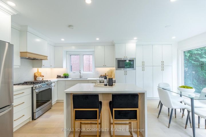 Photo 13 at 27 Houseman Crescent, North Richvale, Richmond Hill