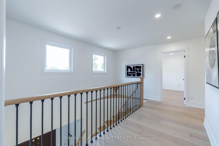 Photo 20 at 27 Houseman Crescent, North Richvale, Richmond Hill