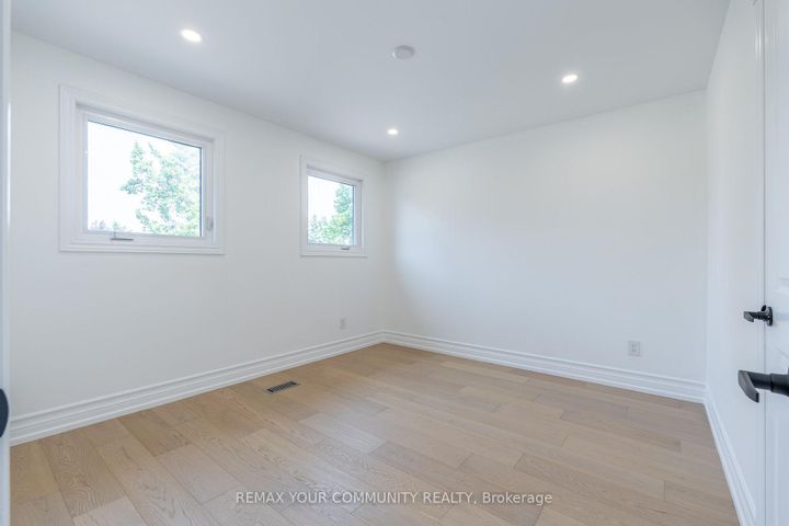 Photo 27 at 27 Houseman Crescent, North Richvale, Richmond Hill