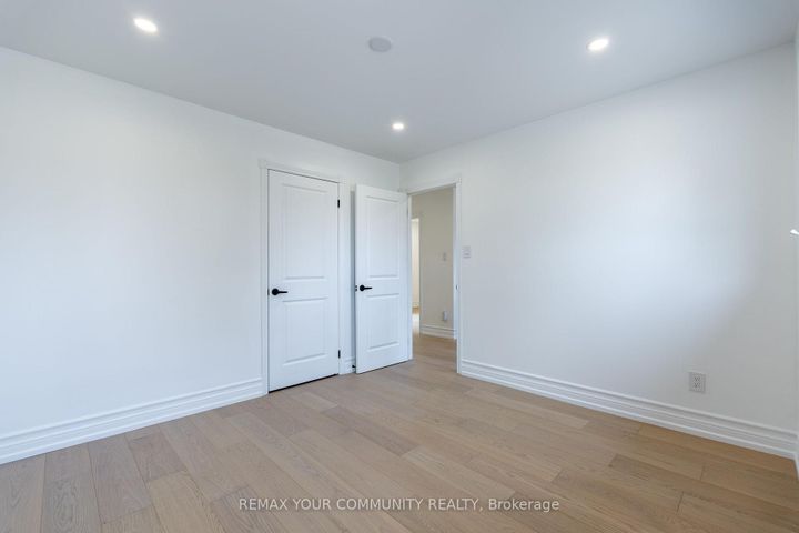 Photo 28 at 27 Houseman Crescent, North Richvale, Richmond Hill