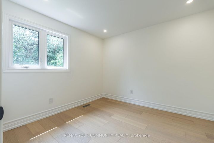 Photo 29 at 27 Houseman Crescent, North Richvale, Richmond Hill