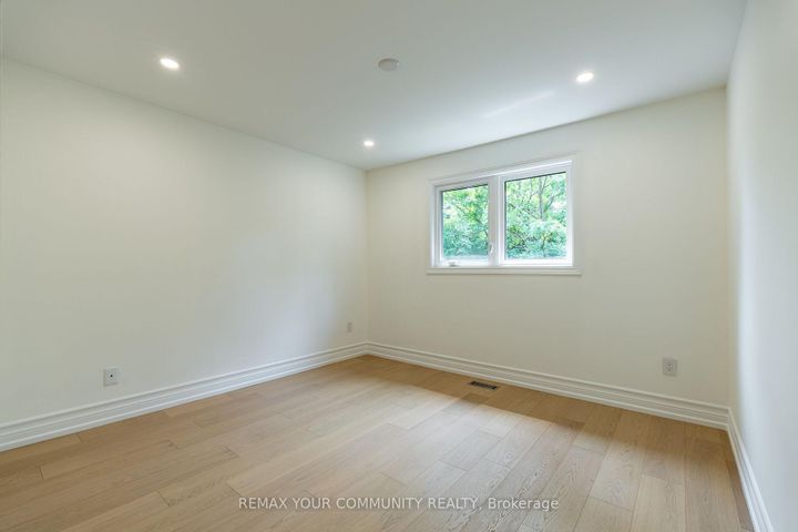 Photo 31 at 27 Houseman Crescent, North Richvale, Richmond Hill
