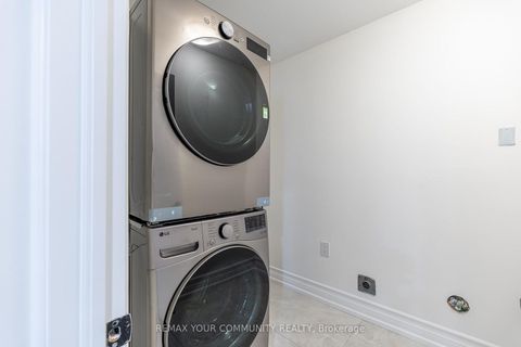 Photo 19 at 27 Houseman Crescent, North Richvale, Richmond Hill
