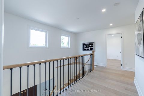 Photo 20 at 27 Houseman Crescent, North Richvale, Richmond Hill