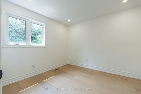 Photo 29 at 27 Houseman Crescent, North Richvale, Richmond Hill