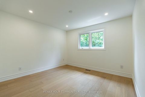 Photo 31 at 27 Houseman Crescent, North Richvale, Richmond Hill