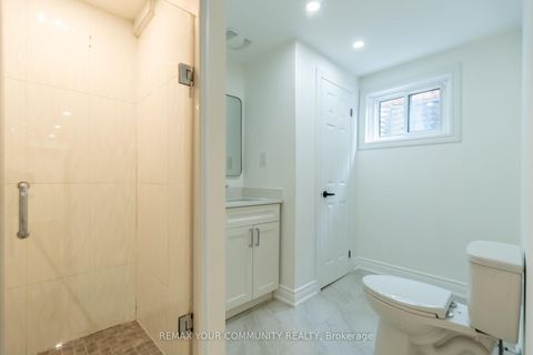 Photo 36 at 27 Houseman Crescent, North Richvale, Richmond Hill