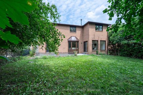 Photo 42 at 27 Houseman Crescent, North Richvale, Richmond Hill