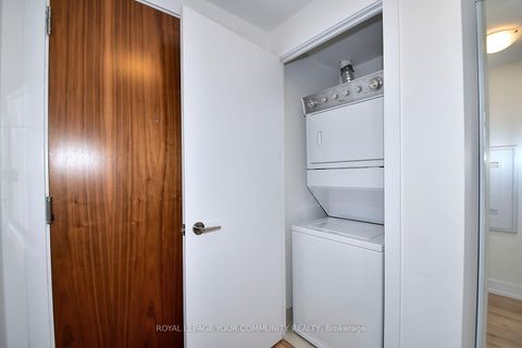Photo 23 at 806 - 170 Chiltern Hill Road, Cedarvale, Toronto