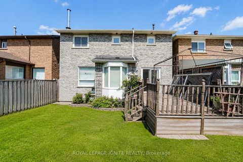 Photo 5 at 21 Halfmoon Square, Highland Creek, Toronto
