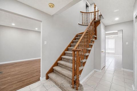 Photo 6 at 21 Halfmoon Square, Highland Creek, Toronto