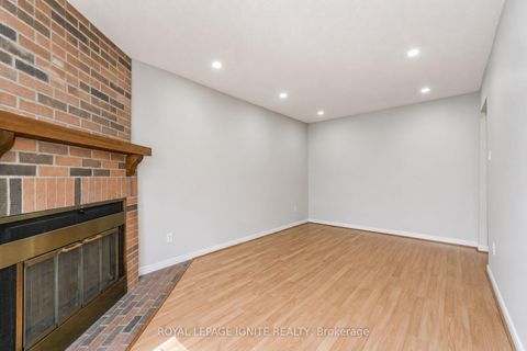 Photo 13 at 21 Halfmoon Square, Highland Creek, Toronto