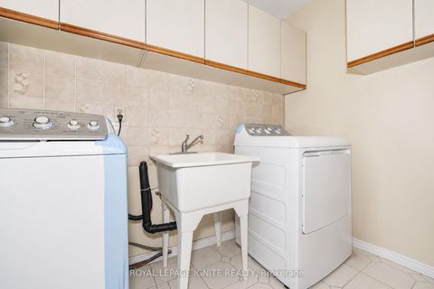 Photo 14 at 21 Halfmoon Square, Highland Creek, Toronto