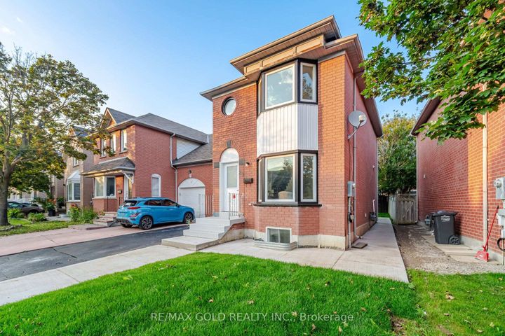 Photo 4 at 29 Fern Valley Crescent, Wellington, Brampton