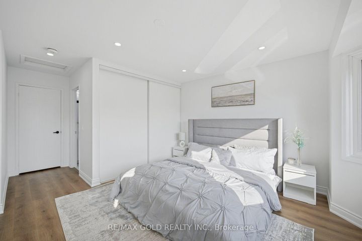 Photo 22 at 29 Fern Valley Crescent, Wellington, Brampton